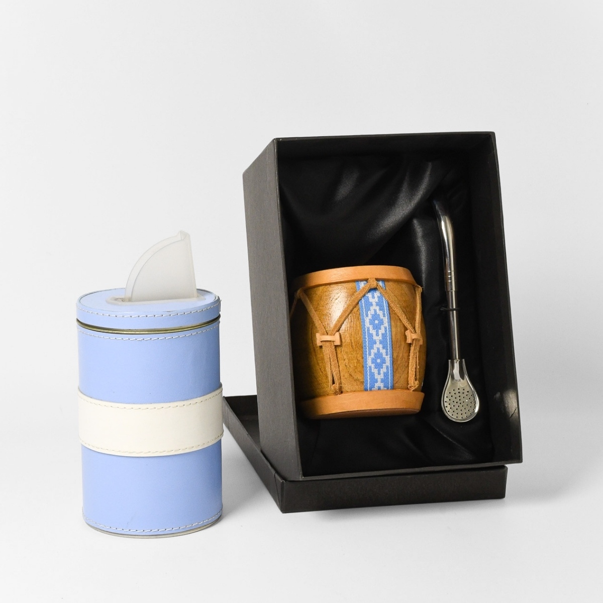 COMBO ARGENTINA DE ALGARROBO: mate + bombilla + yerbera + Grabado gratis