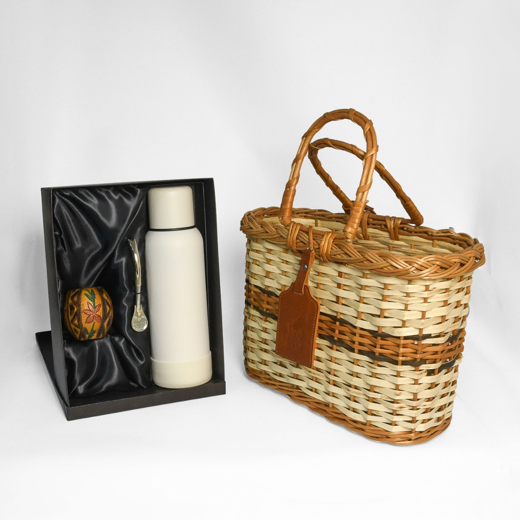 kit Especial Día de la Madre: Mate + Bombilla + Yerbera + Termo + Matera + Grabado gratis - Imagen 7